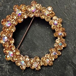 Vintage Style Brooch Antiqued Gold Tone Round Champagne Irisdescent Rhinestones
